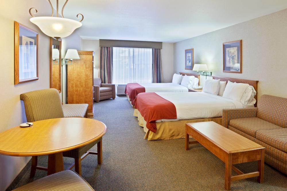 Holiday Inn Express Hotel & Suites Idaho Falls By Ihg Phòng bức ảnh