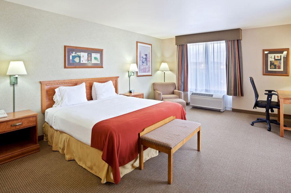 Holiday Inn Express Hotel & Suites Idaho Falls By Ihg Phòng bức ảnh