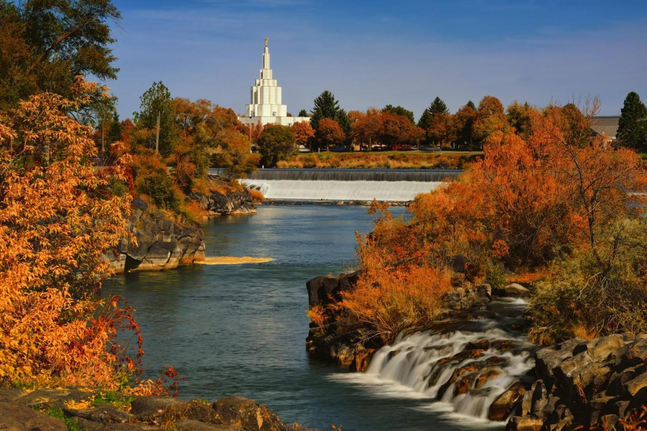 Holiday Inn Express Hotel & Suites Idaho Falls By Ihg Ngoại thất bức ảnh