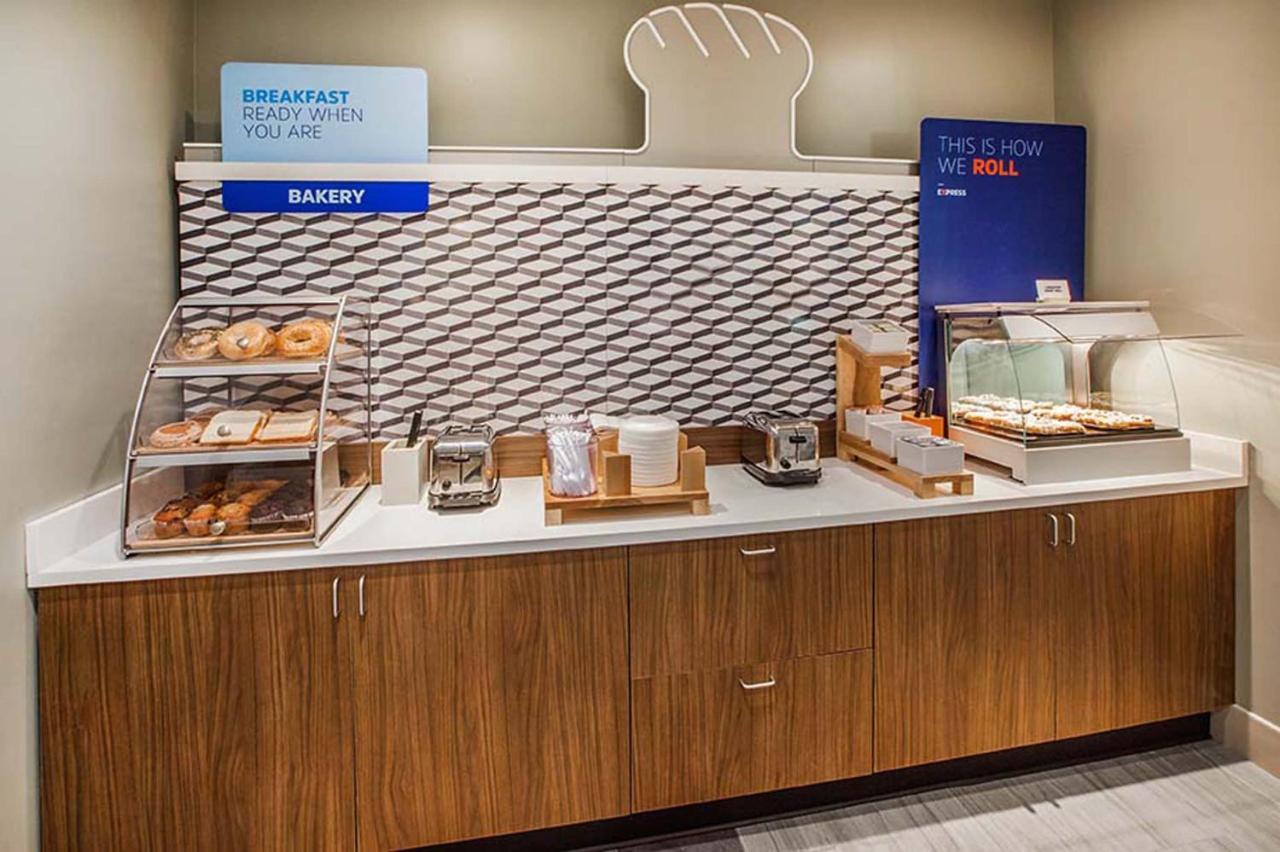 Holiday Inn Express Hotel & Suites Idaho Falls By Ihg Ngoại thất bức ảnh
